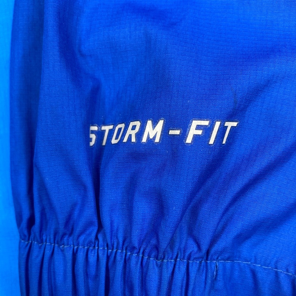 Nike Two Tone Storm-Fit Windbreaker

Size XL